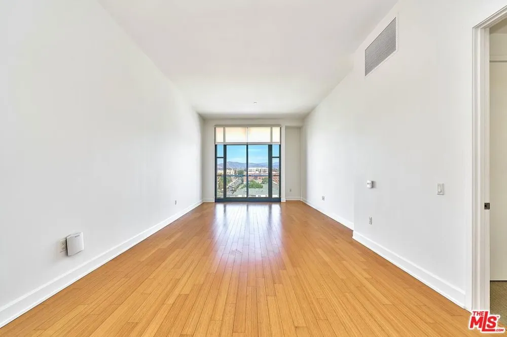 3223 W 6th Street #405 Los Angeles, CA 90020
