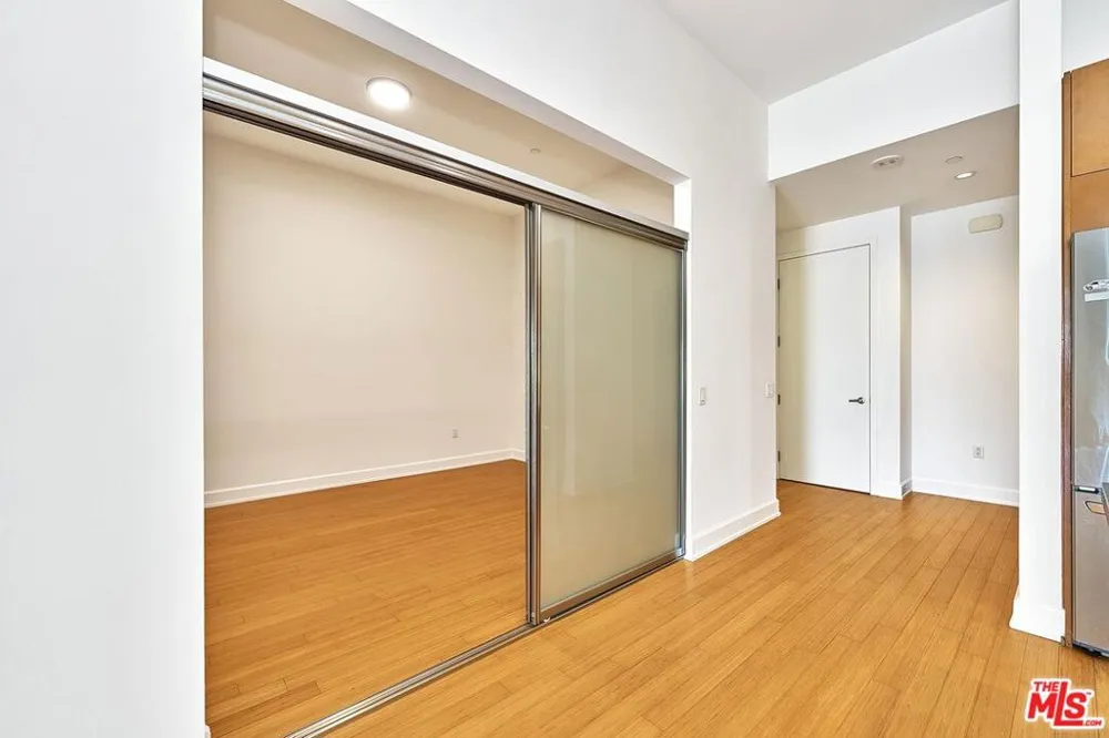 3223 W 6th Street #405 Los Angeles, CA 90020