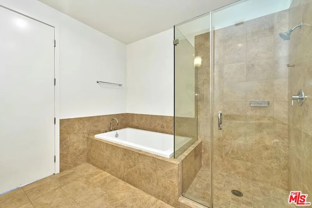 3223 W 6th Street #405 Los Angeles, CA 90020