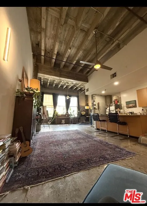 711 S Olive Street #402 Los Angeles, CA 90014