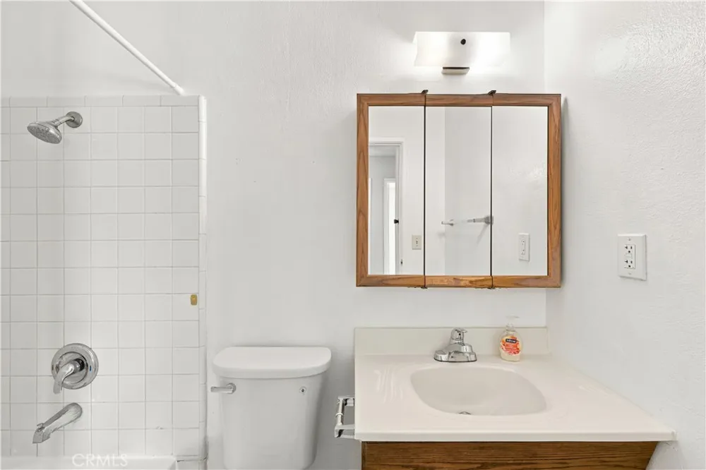 18207 Via Dicha Rowland Heights, CA 91748