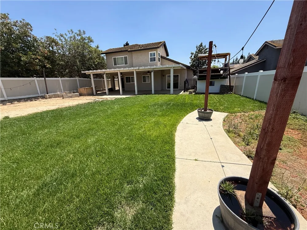 19530 Chinotto Riverside, CA 92508