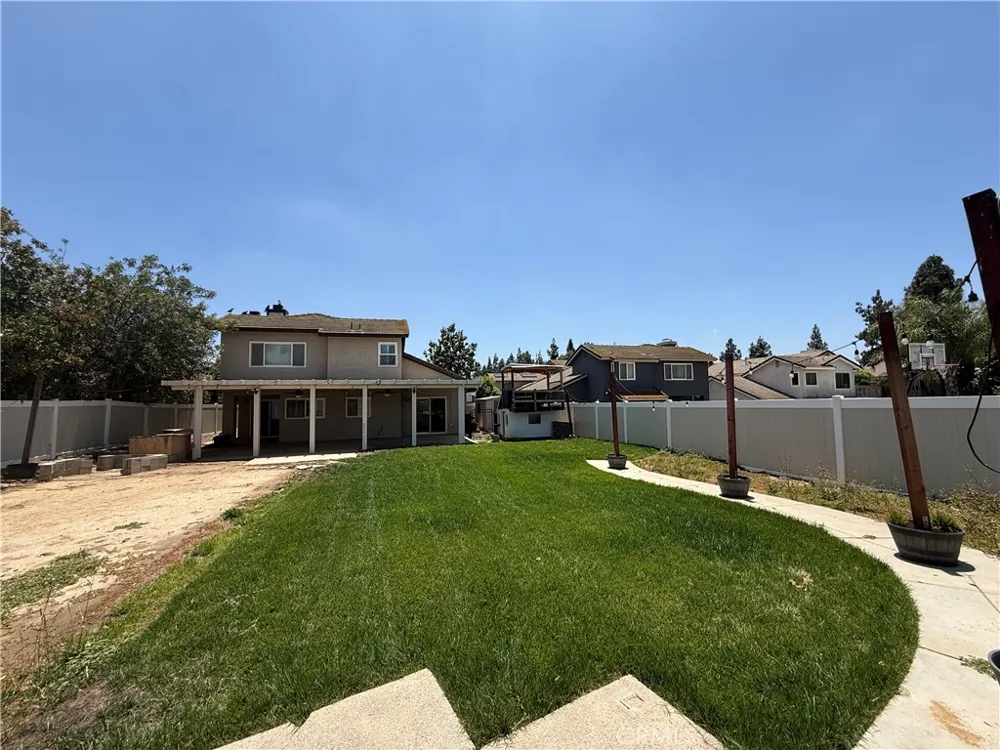 19530 Chinotto Riverside, CA 92508