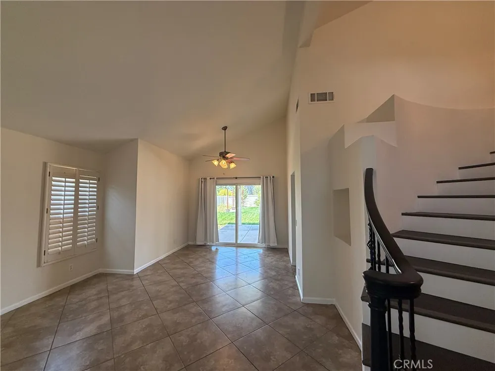 19530 Chinotto Riverside, CA 92508