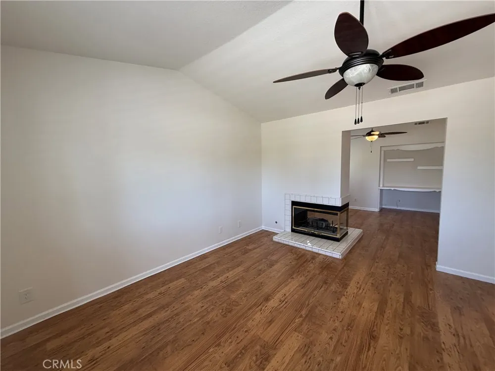 19530 Chinotto Riverside, CA 92508