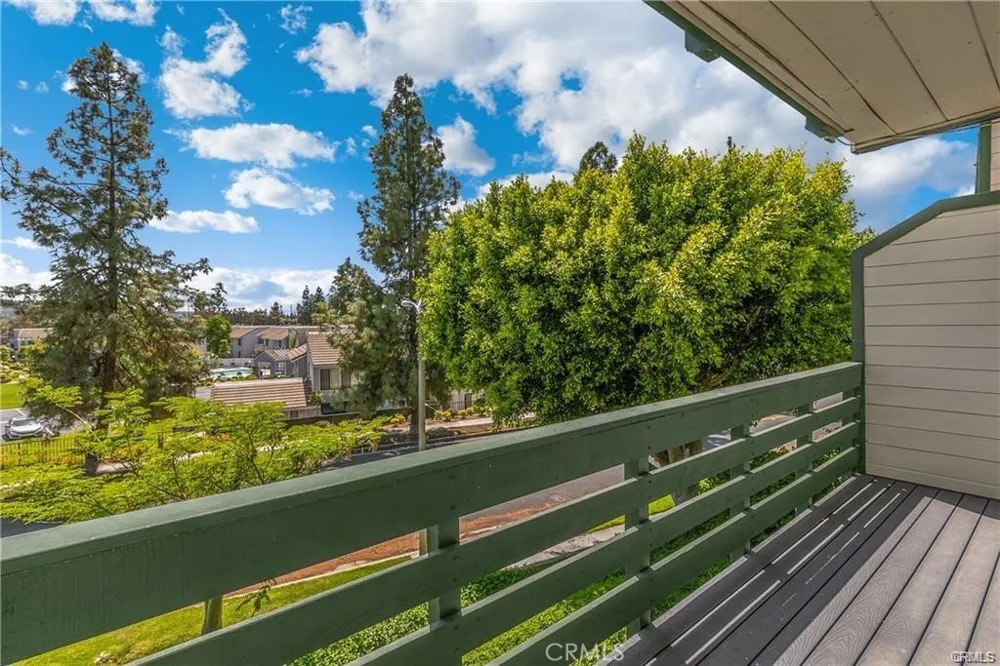 2017 Orchard Drive #11 Placentia, CA 92870