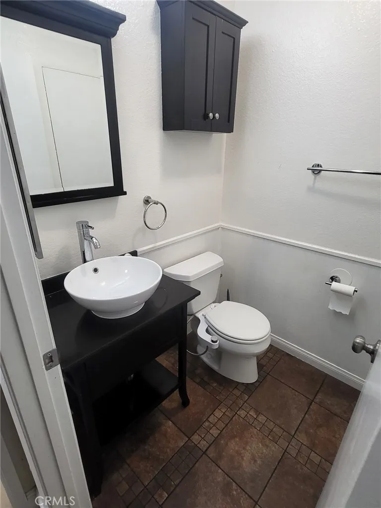 2017 Orchard Drive #11 Placentia, CA 92870
