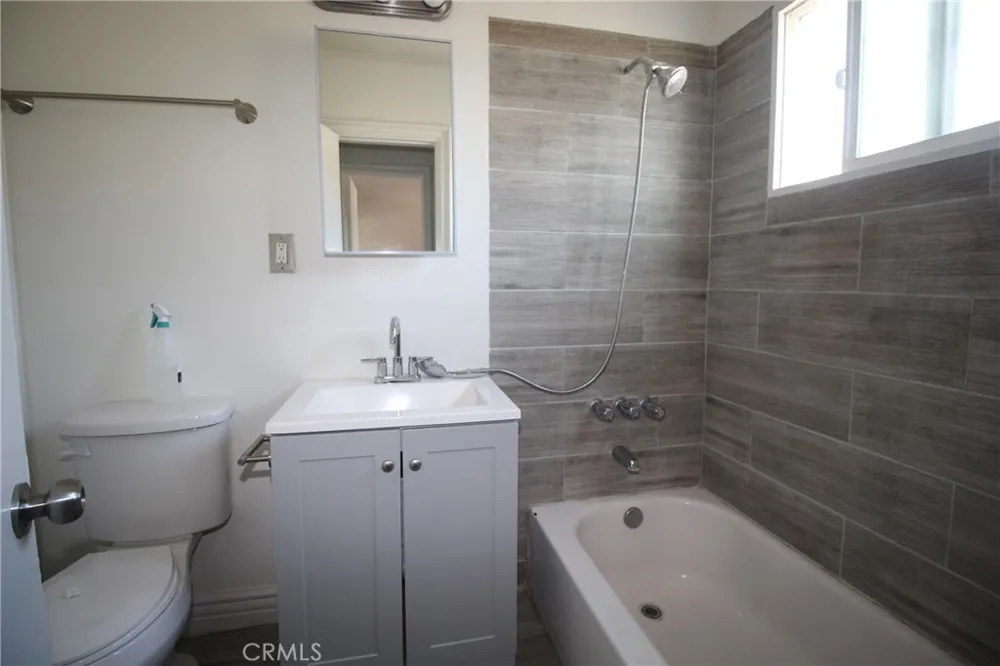 4954 Tweedy Boulevard #B South Gate, CA 90280