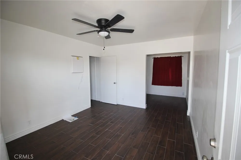 4954 Tweedy Boulevard #B South Gate, CA 90280