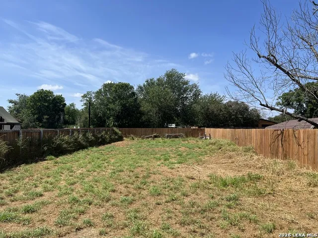 00 S Pecan Pearsall, TX 78061