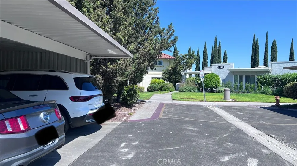 2119 Via Puerta Laguna Woods, CA 92637