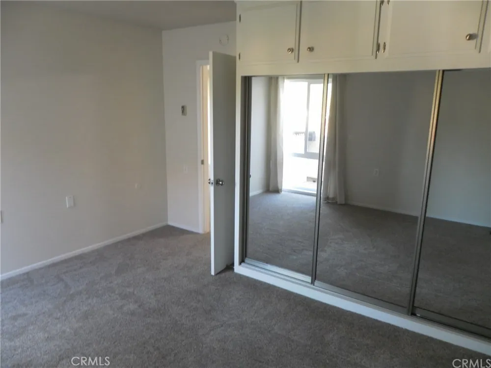 2119 Via Puerta Laguna Woods, CA 92637