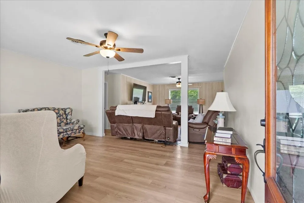 804 Otter Road Anahuac, TX 77514