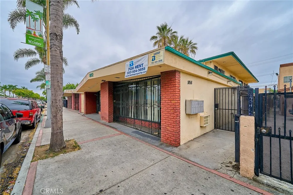 1856 Pacific Avenue Long Beach, CA 90806