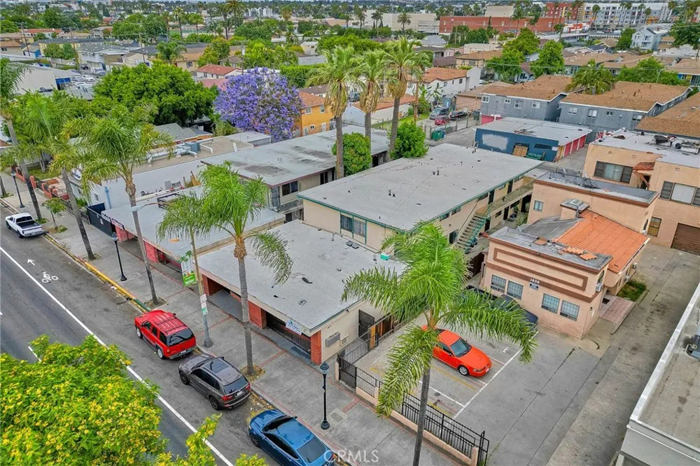 1856 Pacific Avenue Long Beach, CA 90806