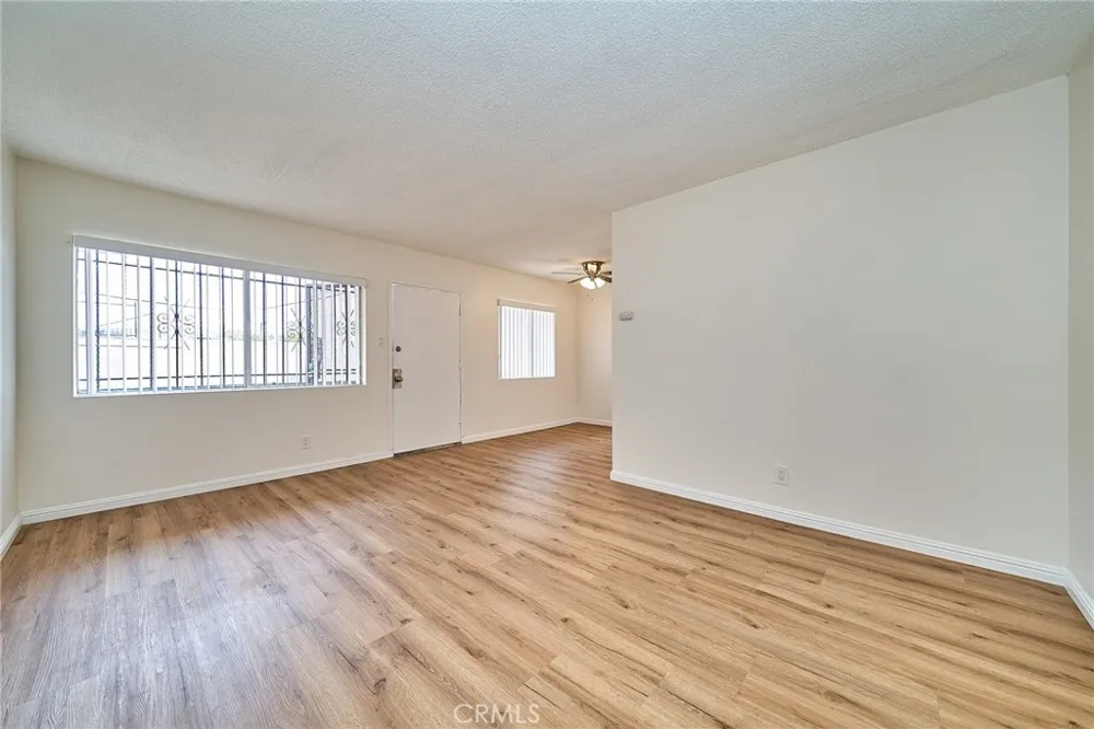 1856 Pacific Avenue Long Beach, CA 90806