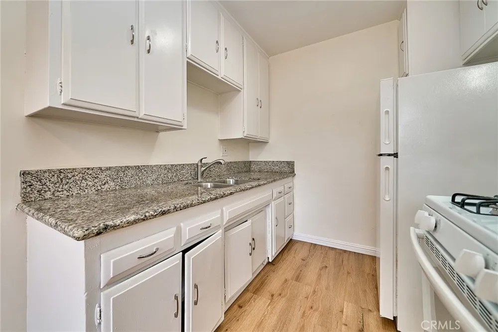 1856 Pacific Avenue Long Beach, CA 90806
