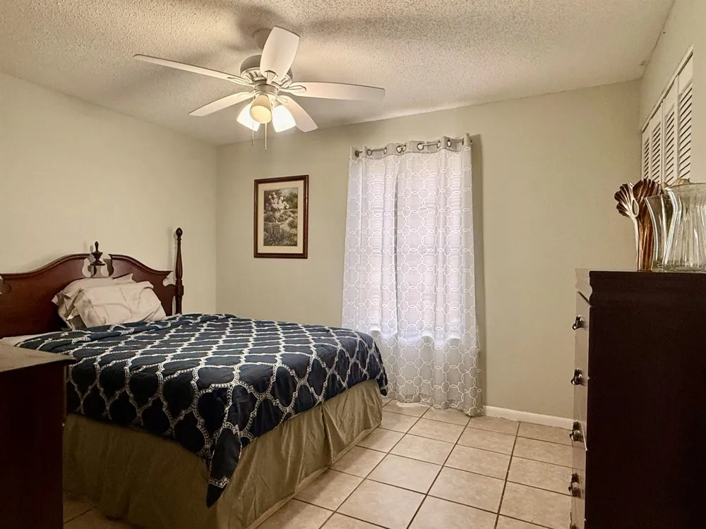 617 Thuringer Street NW Palm Bay, FL 32907