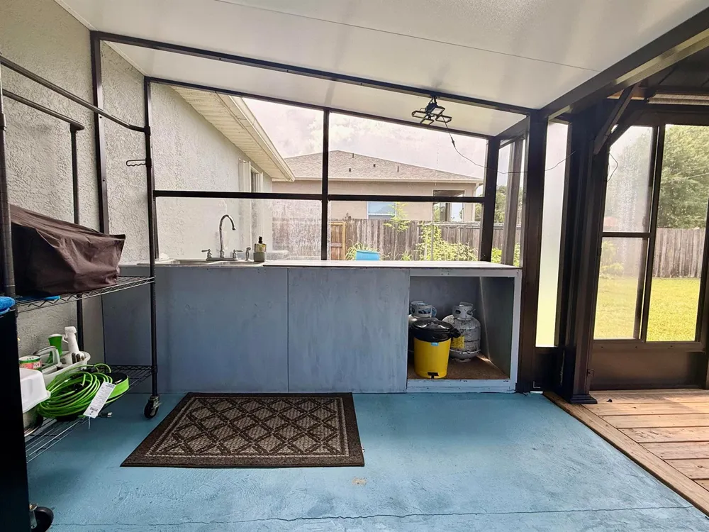 617 Thuringer Street NW Palm Bay, FL 32907