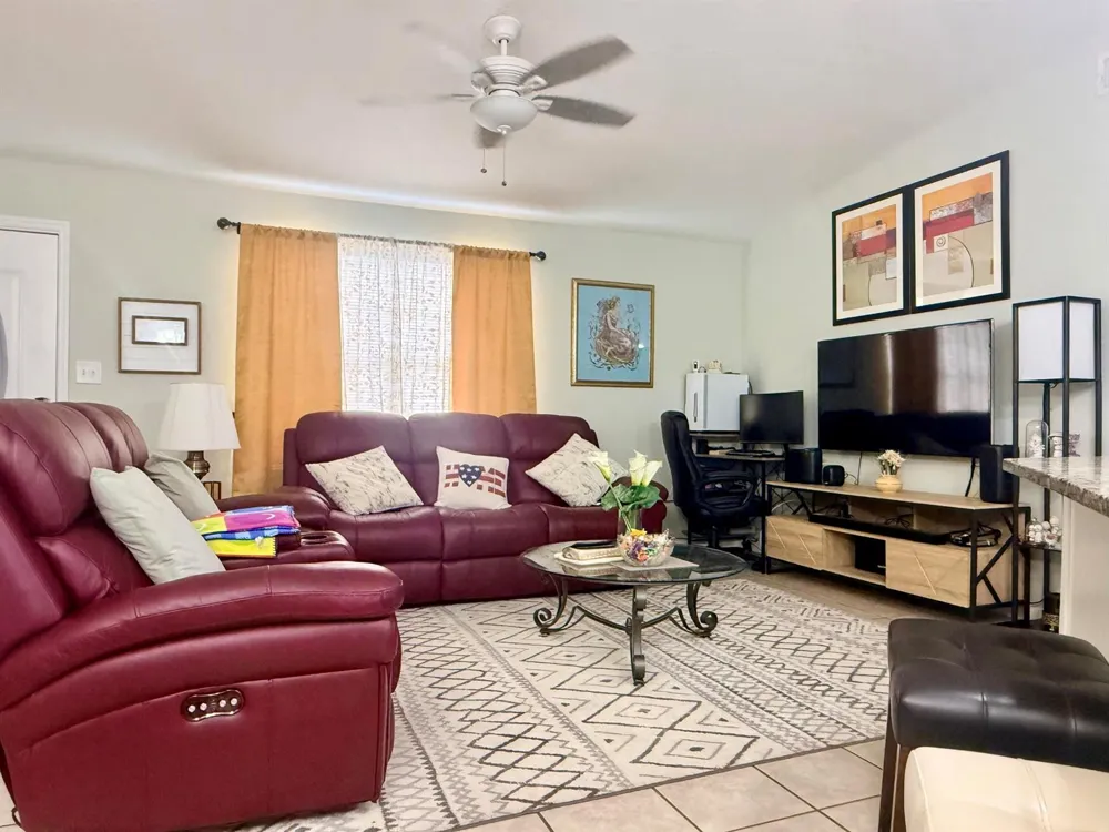 617 Thuringer Street NW Palm Bay, FL 32907