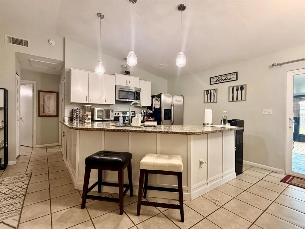 617 Thuringer Street NW Palm Bay, FL 32907