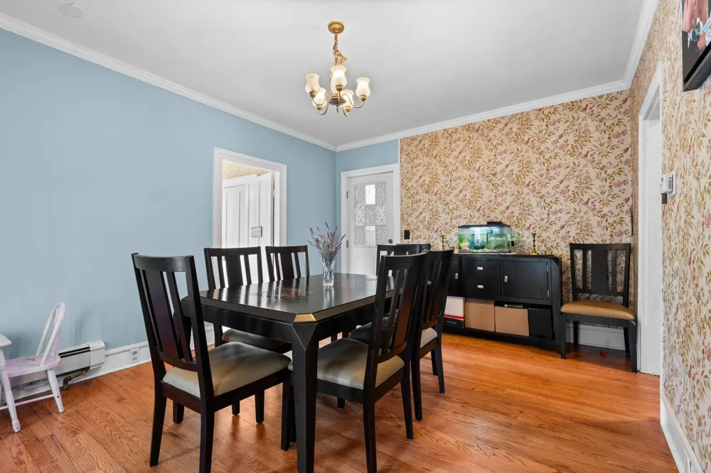 1396 E Forest Avenue Ypsilanti, MI 48198