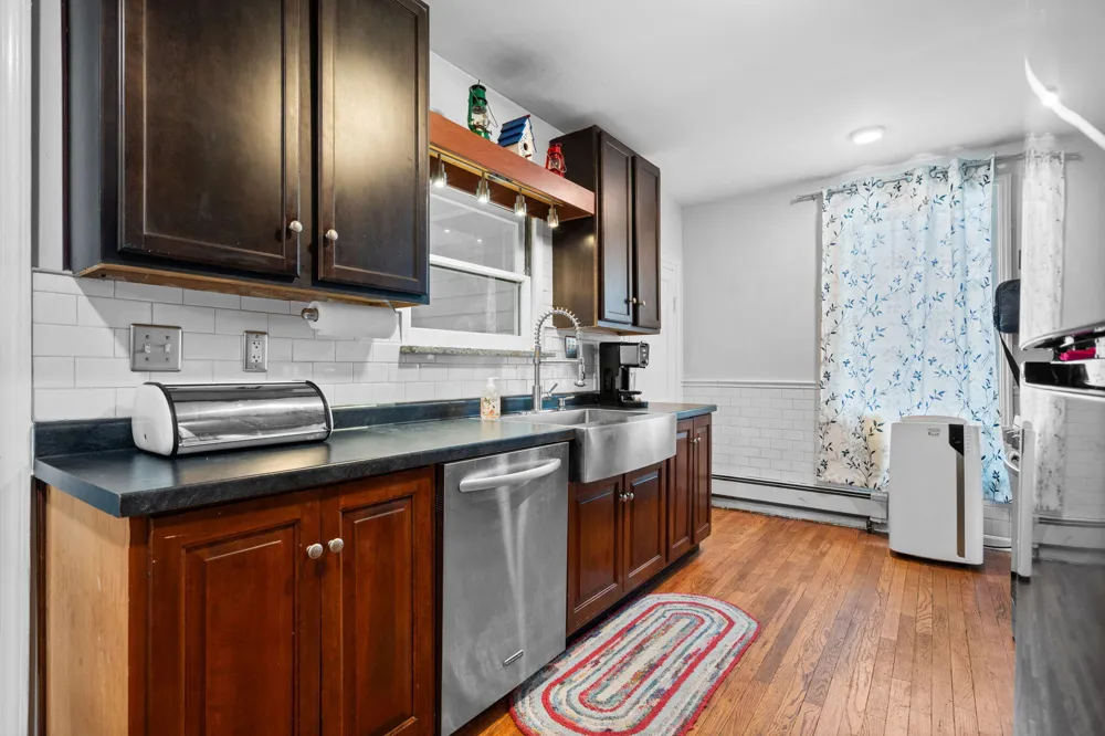 1396 E Forest Avenue Ypsilanti, MI 48198