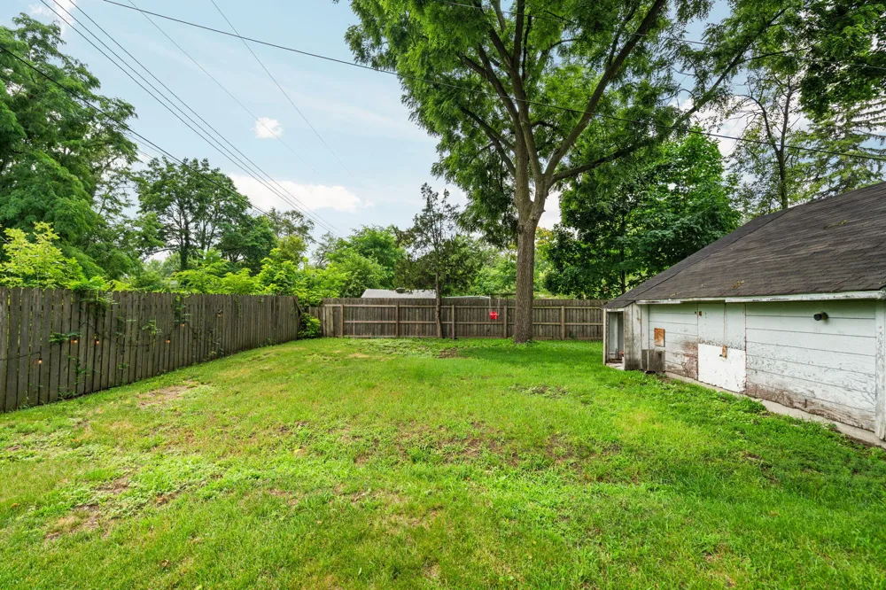 1396 E Forest Avenue Ypsilanti, MI 48198