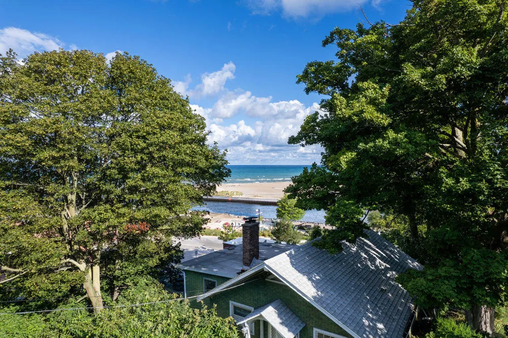83 Michigan Avenue South Haven City, MI 49090
