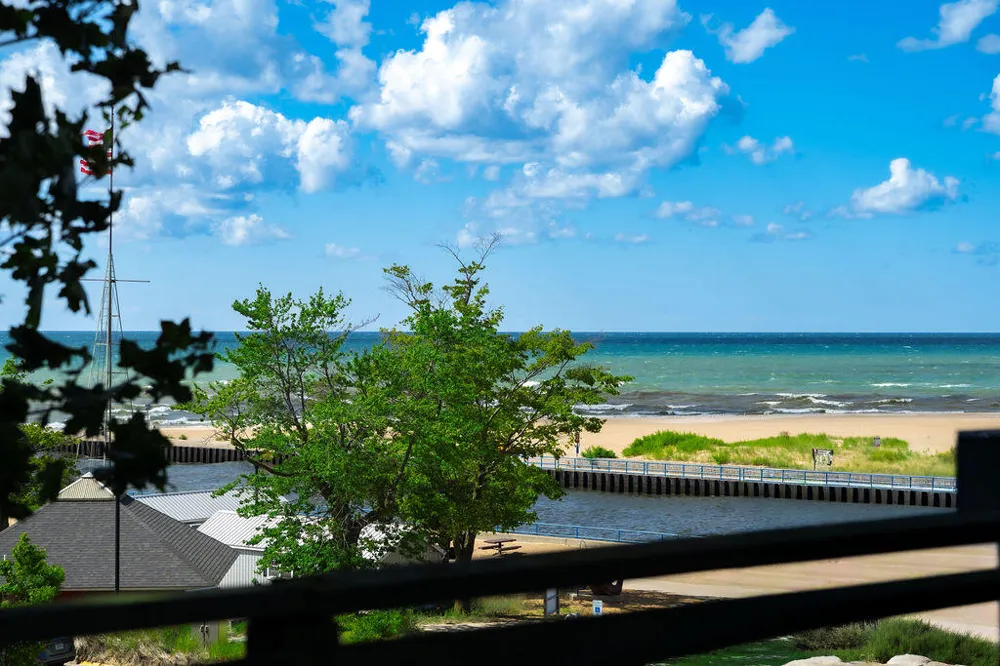 83 Michigan Avenue South Haven City, MI 49090