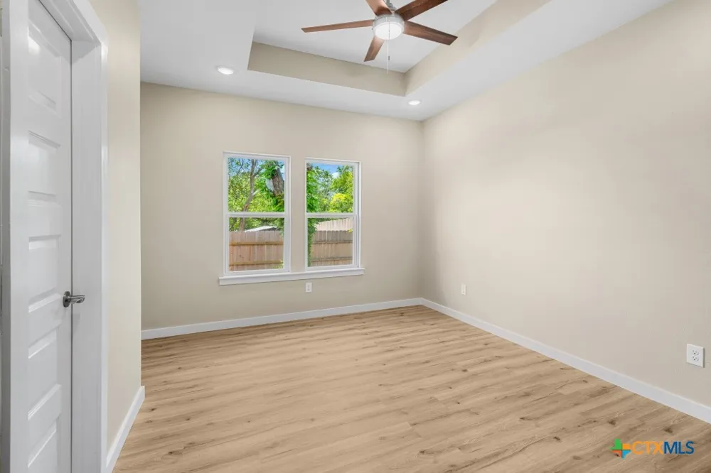 606 Bridge Street Gatesville, TX 76528