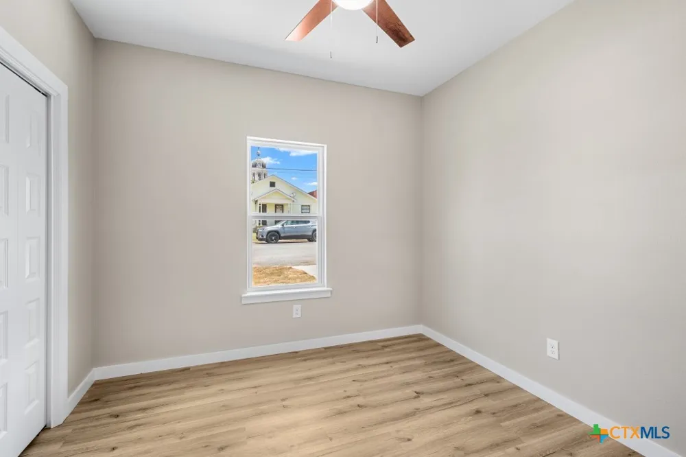 606 Bridge Street Gatesville, TX 76528