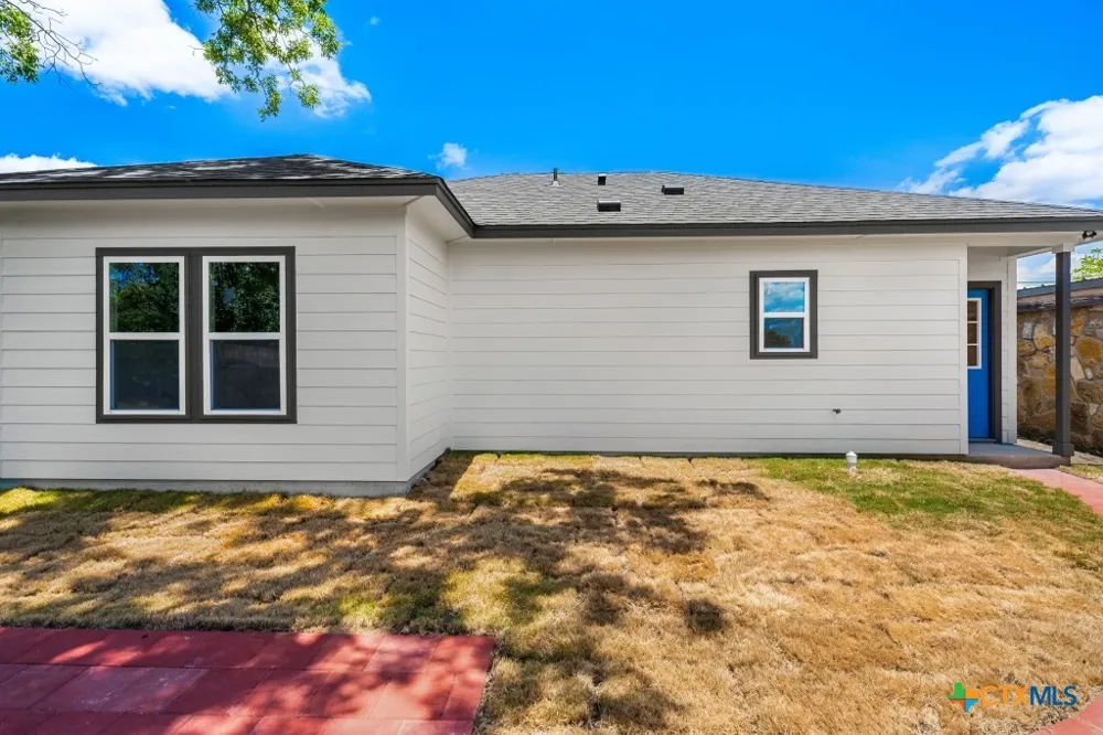 606 Bridge Street Gatesville, TX 76528