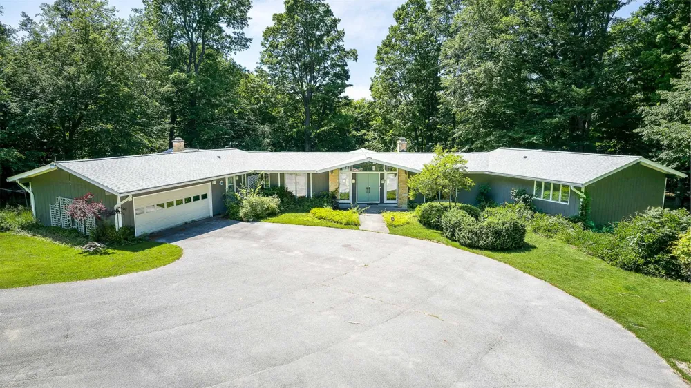 3528 Potter Road Onekama Township, MI 49614