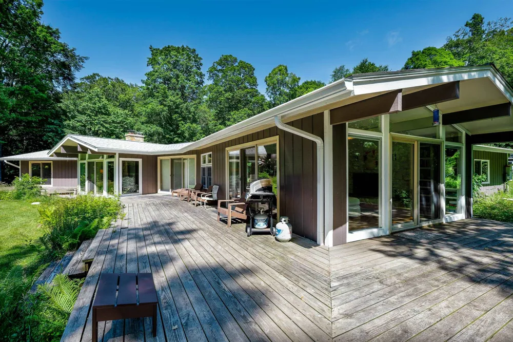 3528 Potter Road Onekama Township, MI 49614