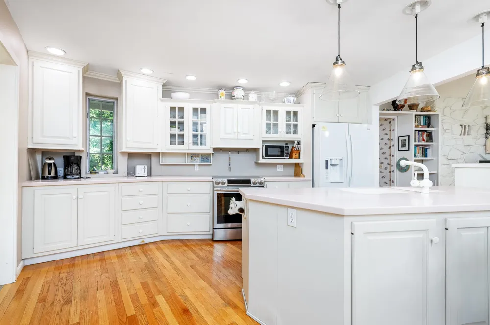 3528 Potter Road Onekama Township, MI 49614