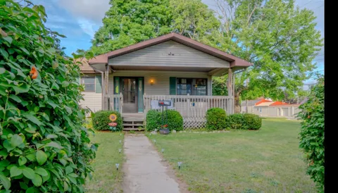 712 W Division Street