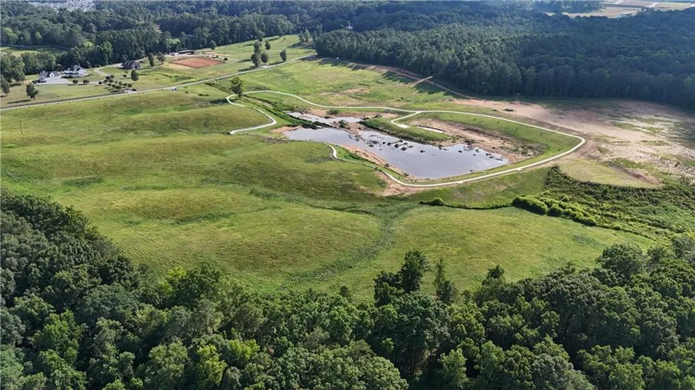 94 Horseshow Road NW Adairsville, GA 30103