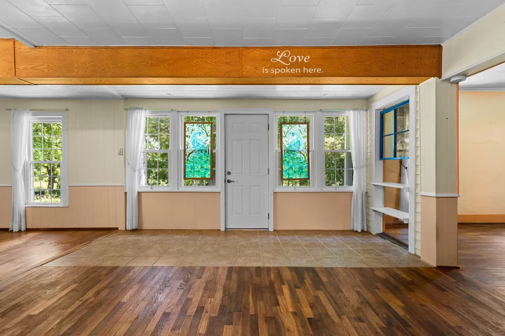 11230 Hoyt Road Munith, MI 49259