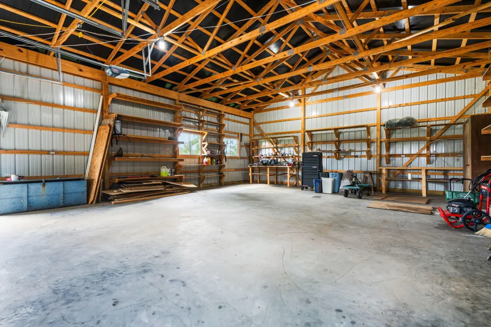 11230 Hoyt Road Munith, MI 49259