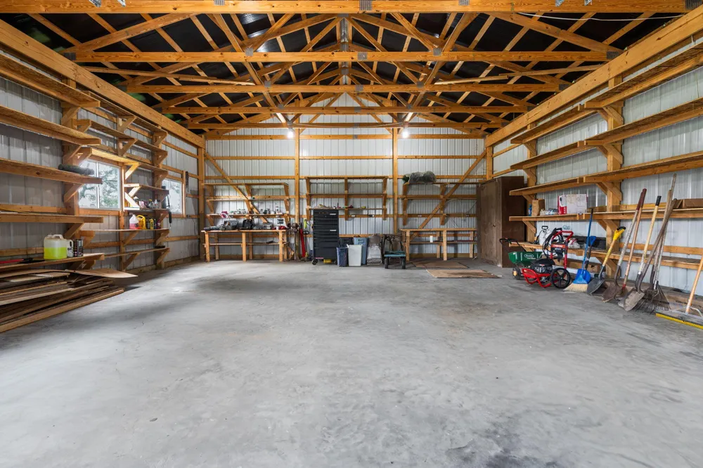 11230 Hoyt Road Munith, MI 49259