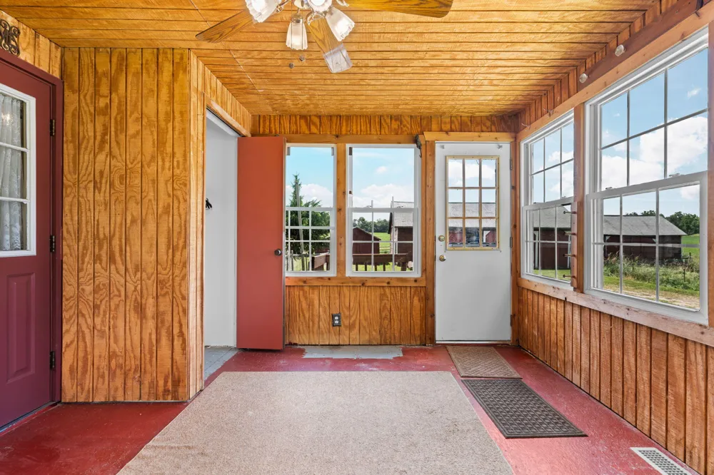 11230 Hoyt Road Munith, MI 49259