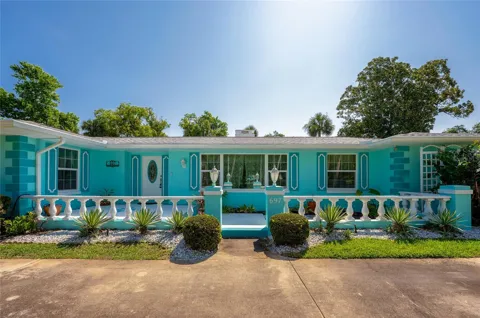 697 JOHN ANDERSON DRIVE