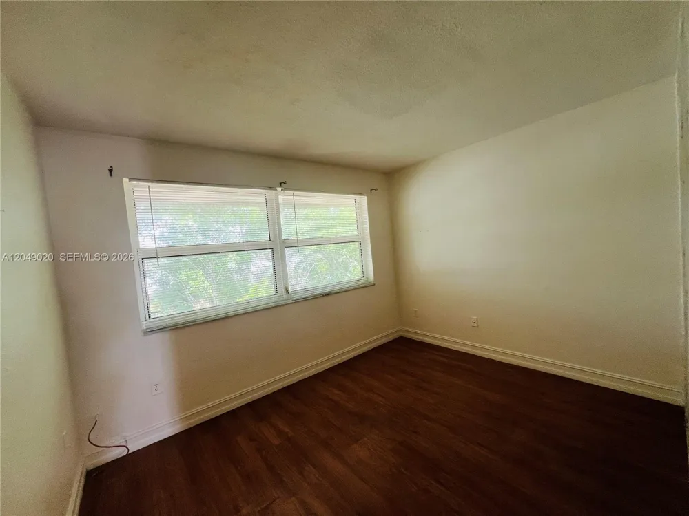 2050 NW 89th Ave #208 Pembroke Pines, FL 33028