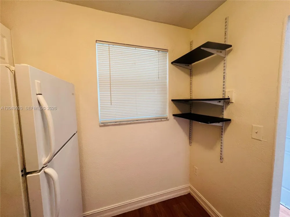 2050 NW 89th Ave #208 Pembroke Pines, FL 33028