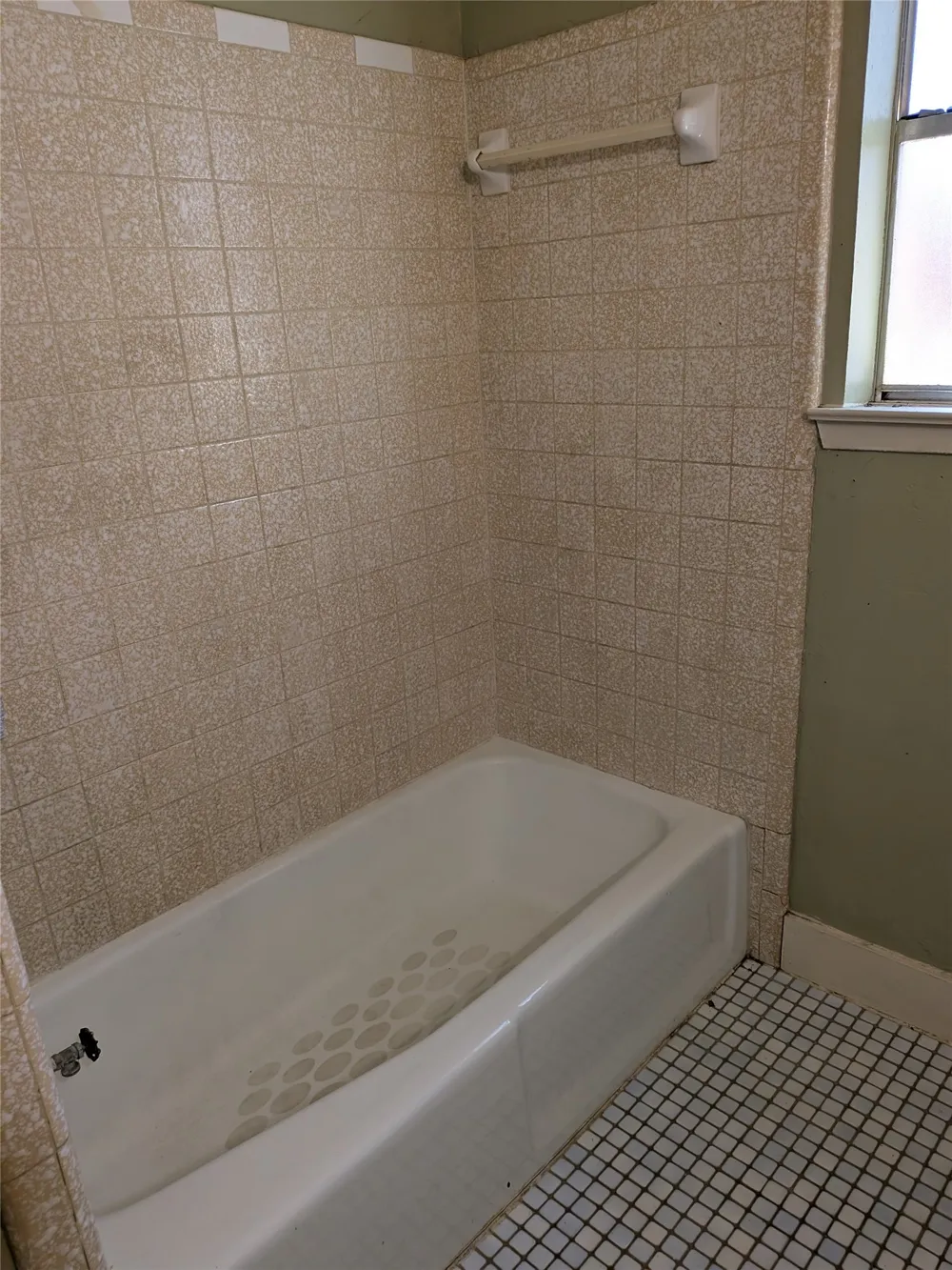 7501 Acapulco Road Fort Worth, TX 76112