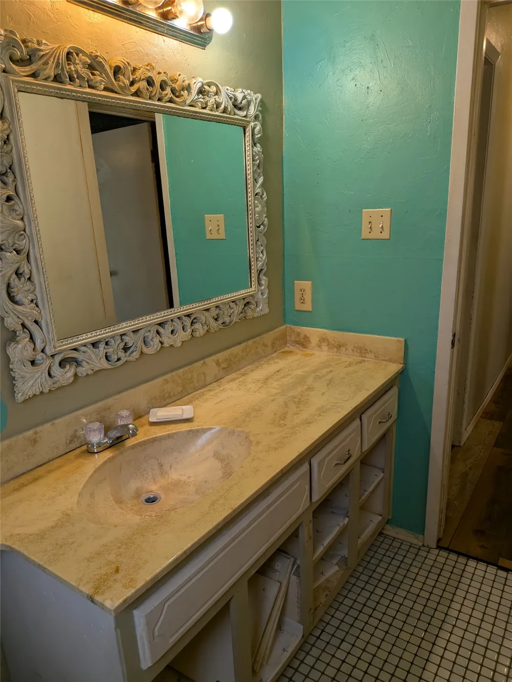 7501 Acapulco Road Fort Worth, TX 76112