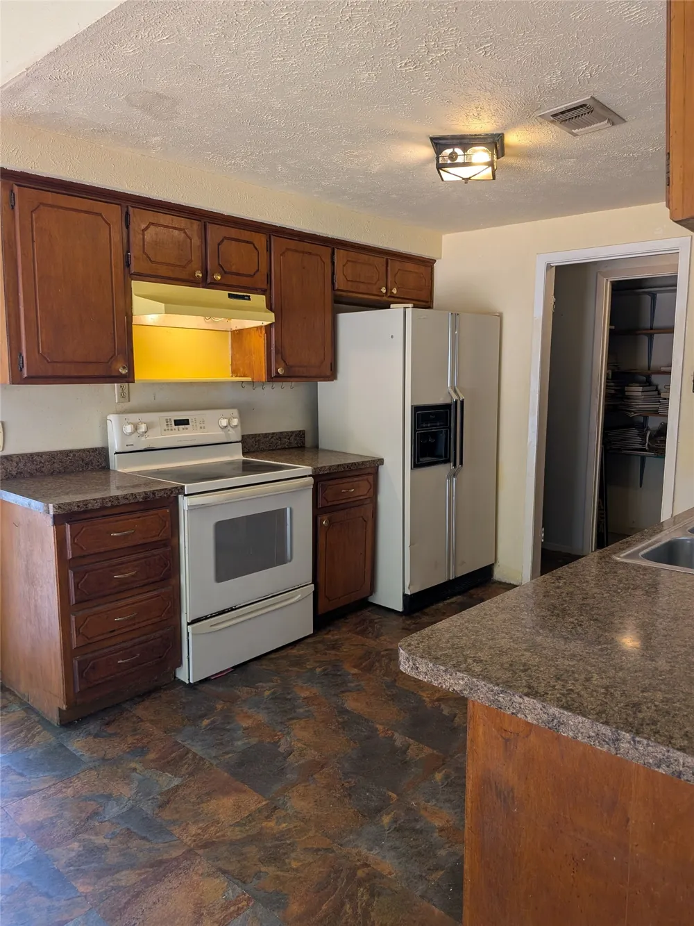 7501 Acapulco Road Fort Worth, TX 76112