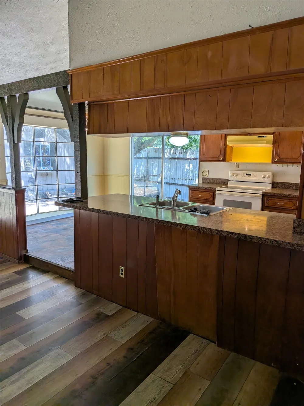 7501 Acapulco Road Fort Worth, TX 76112