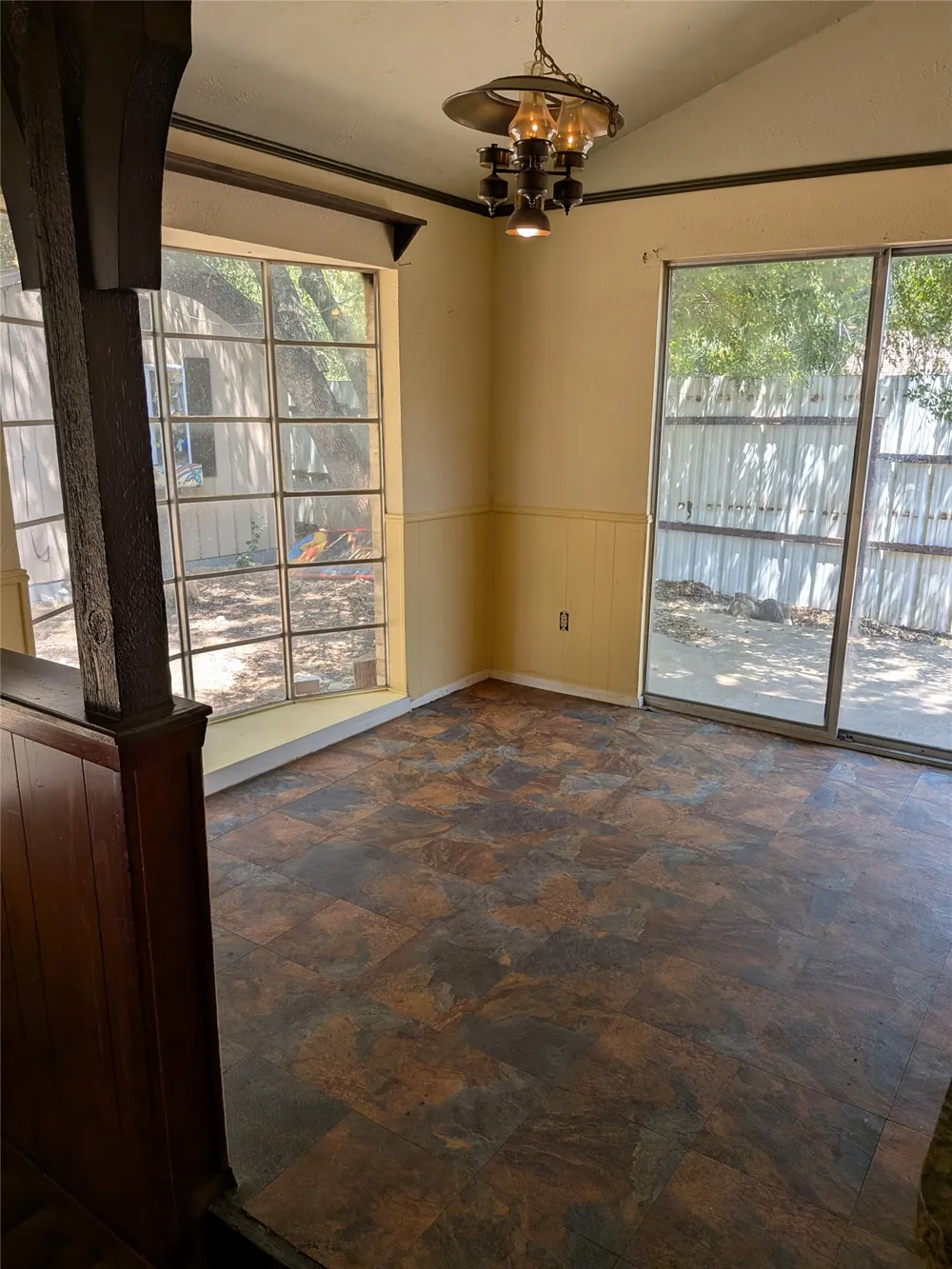 7501 Acapulco Road Fort Worth, TX 76112